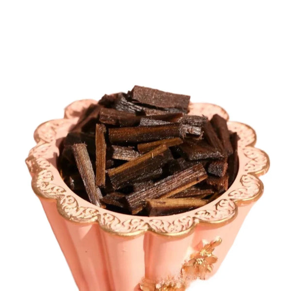 Bakhour Oud — copeaux de bois parfumés à brûler
